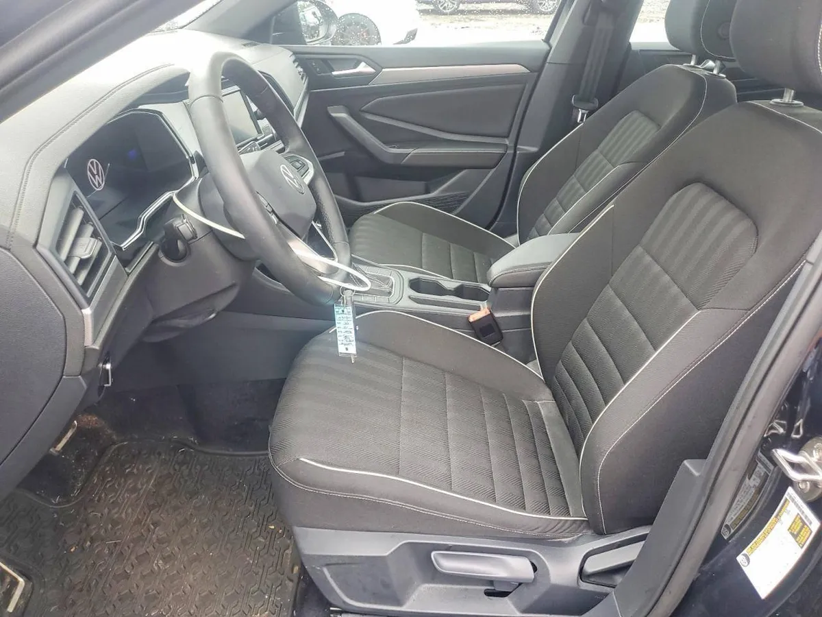 VOLKSWAGEN JETTA SPORT 2023