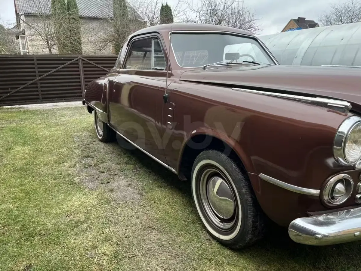 STUDEBAKER COMANDOR STARLIGHT COMANDOR DELUXE STARLIGHT COUPE 1949