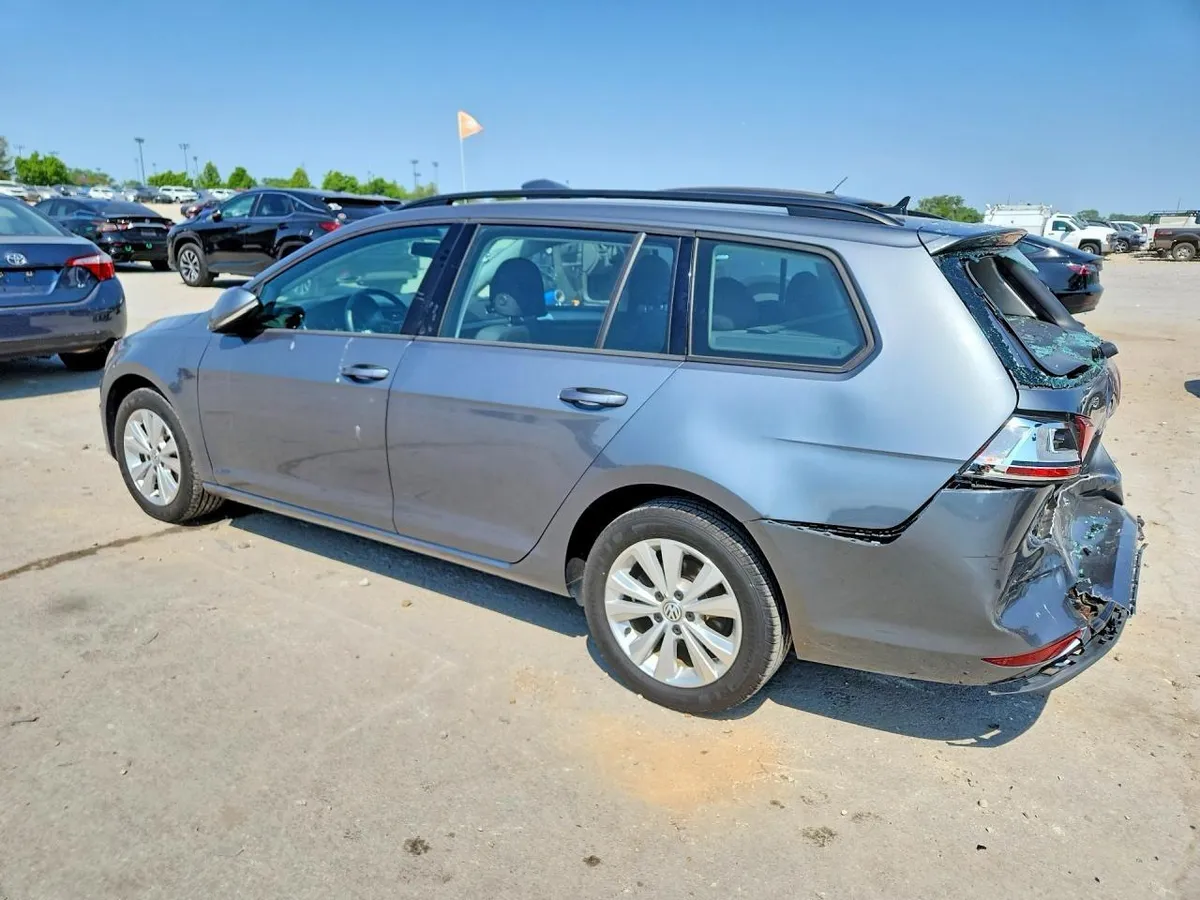VOLKSWAGEN GOLF SPORTWAGEN 2016