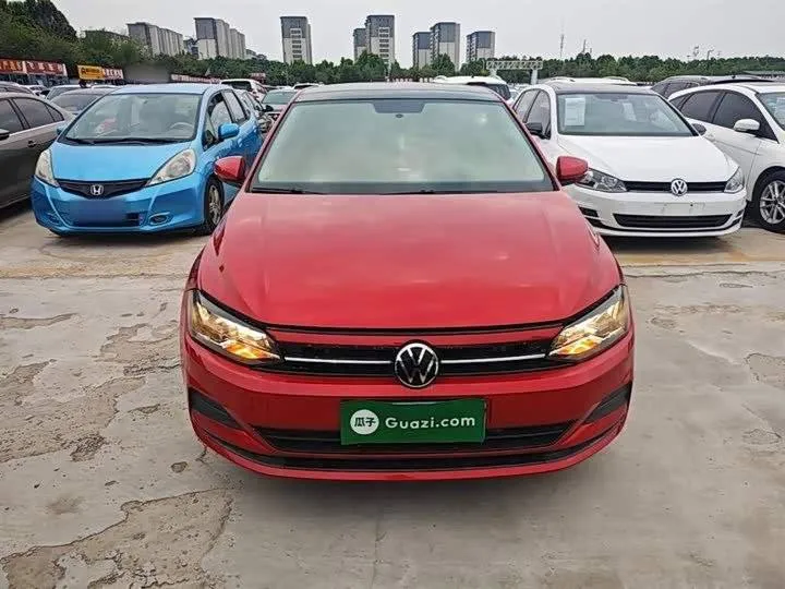 VOLKSWAGEN POLO 2023