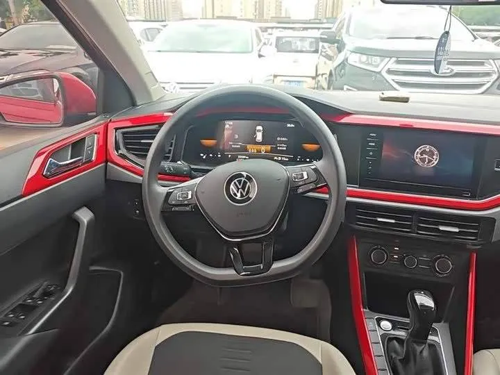 VOLKSWAGEN POLO 2023