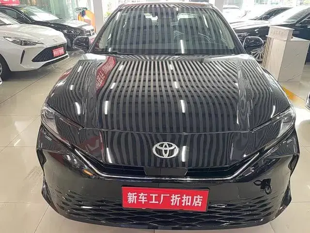 TOYOTA CAMRY XV80 2025