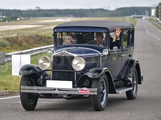HUPMOBILE CENTURY SERIES A-6 1929