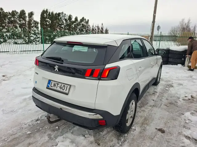 PEUGEOT 3008 2017