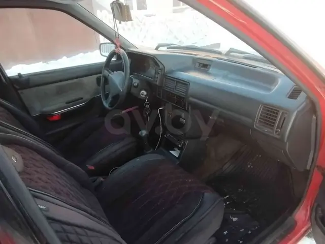 MAZDA 323 1993
