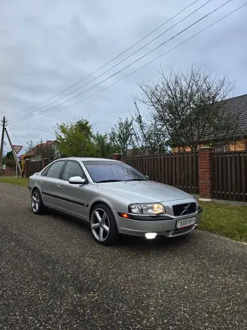 VOLVO S80 2026