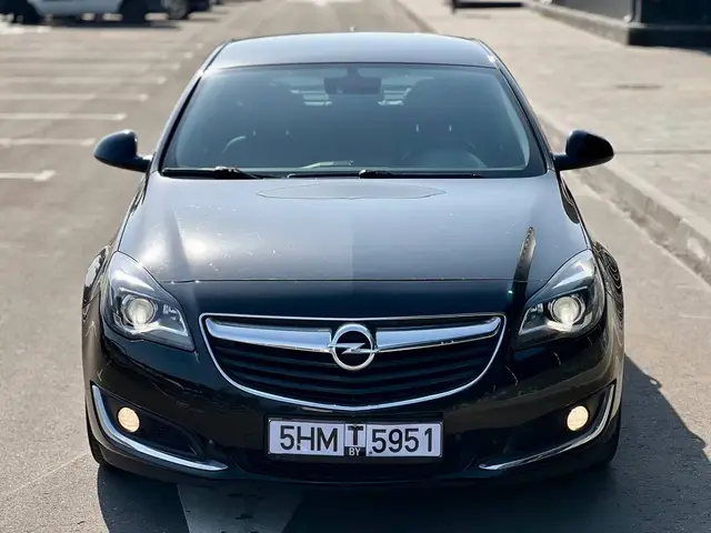 OPEL INSIGNIA 2017
