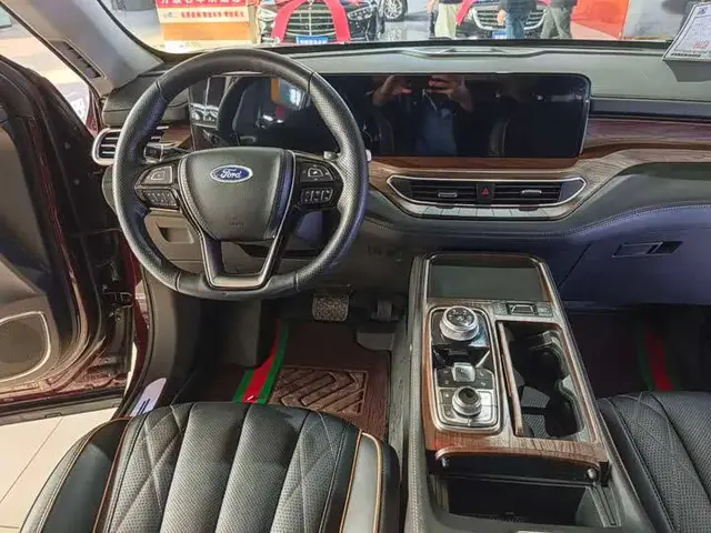 FORD EQUATOR PREMIUM PLUS 2021