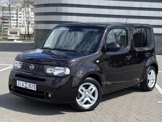 NISSAN CUBE 2010
