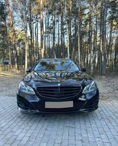 MERCEDES-BENZ E-CLASS E 200 NGT 2015
