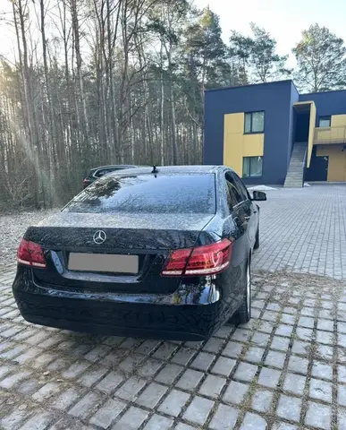 MERCEDES-BENZ E-CLASS E 200 NGT 2015