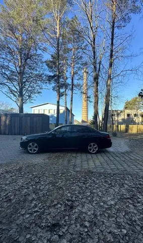MERCEDES-BENZ E-CLASS E 200 NGT 2015