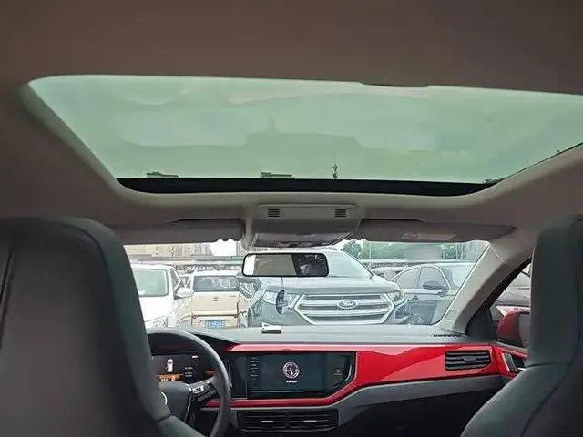 VOLKSWAGEN POLO 2023