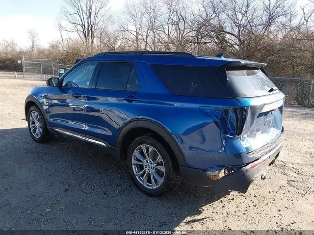 FORD EXPLORER XLT 2022