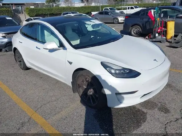 TESLA MODEL 3 LONG RANGE/MID 2019
