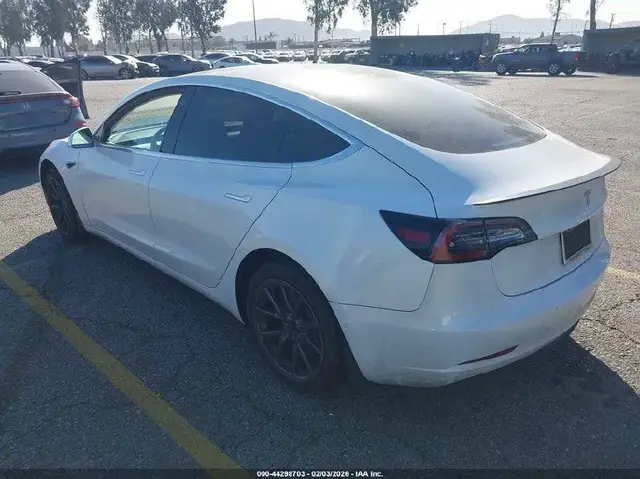 TESLA MODEL 3 LONG RANGE/MID 2019