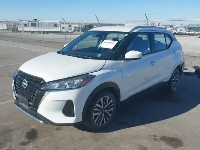 NISSAN KICKS SV XTRONIC CVT 2023