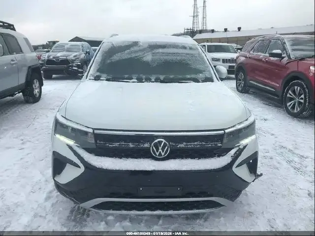 VOLKSWAGEN TAOS 2022