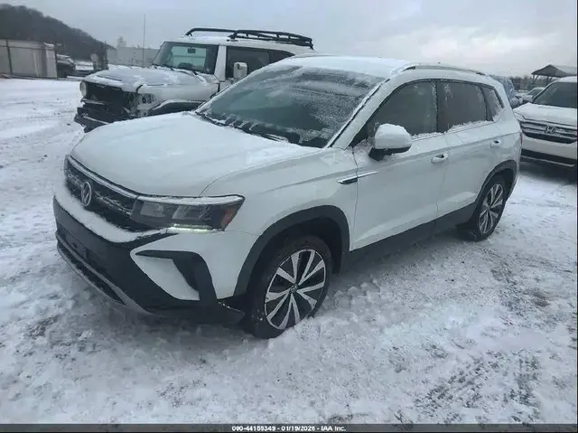 VOLKSWAGEN TAOS 2022