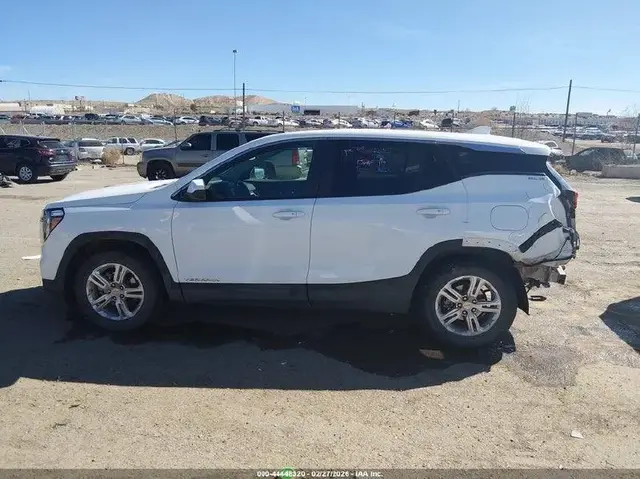 GMC TERRAIN FWD SLE 2026