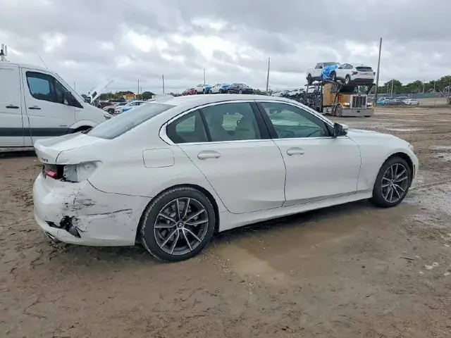 BMW MOTORRAD 330I 2021