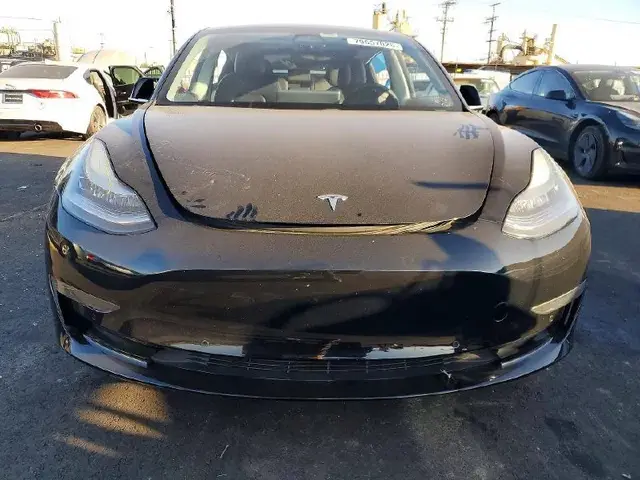TESLA MODEL 3 2019