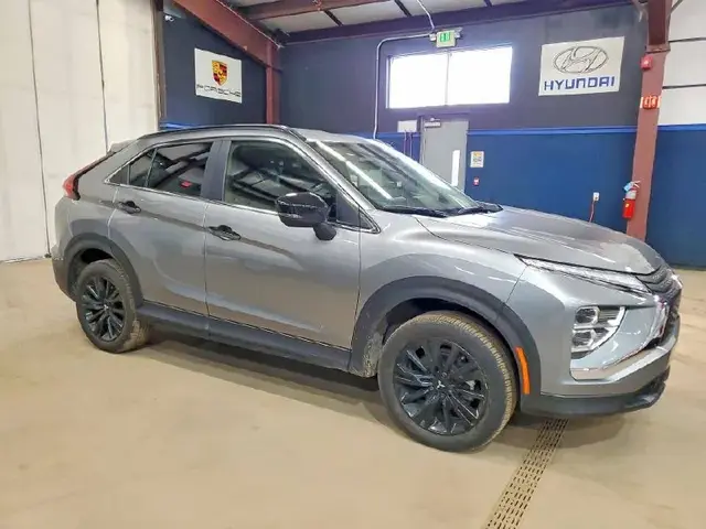 MITSUBISHI ECLIPSE CROSS LE 2024