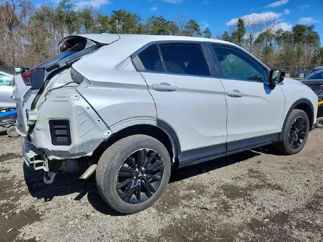 MITSUBISHI ECLIPSE CROSS LE 2023