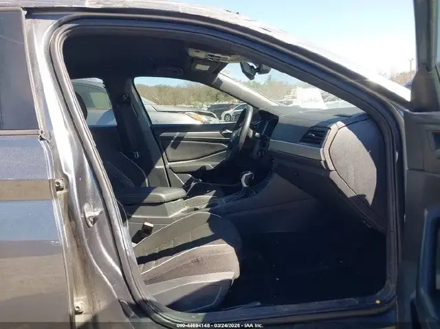 VOLKSWAGEN JETTA 2024