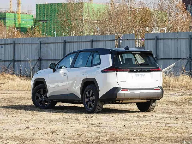 TOYOTA RAV 4 4WD LUXURY 2026