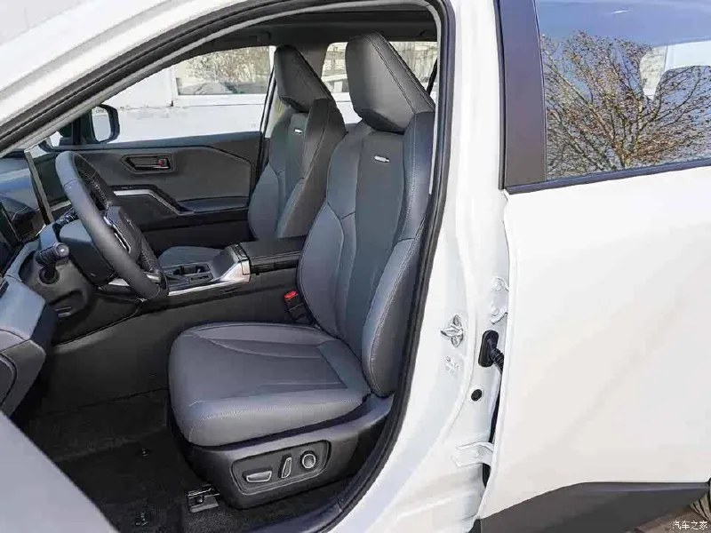 TOYOTA RAV 4 4WD LUXURY 2026