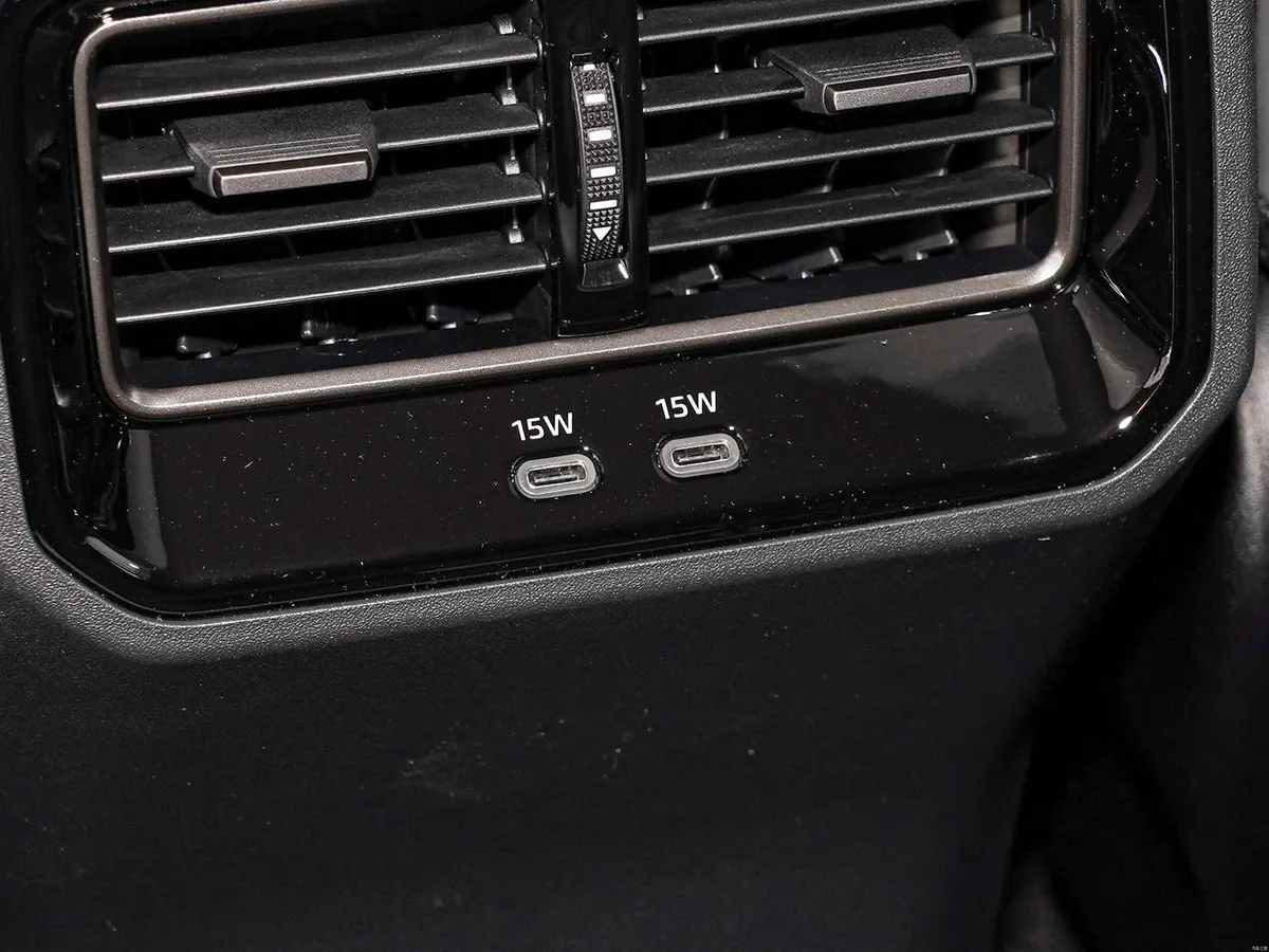 TOYOTA RAV 4 2WD HYBRID 2026