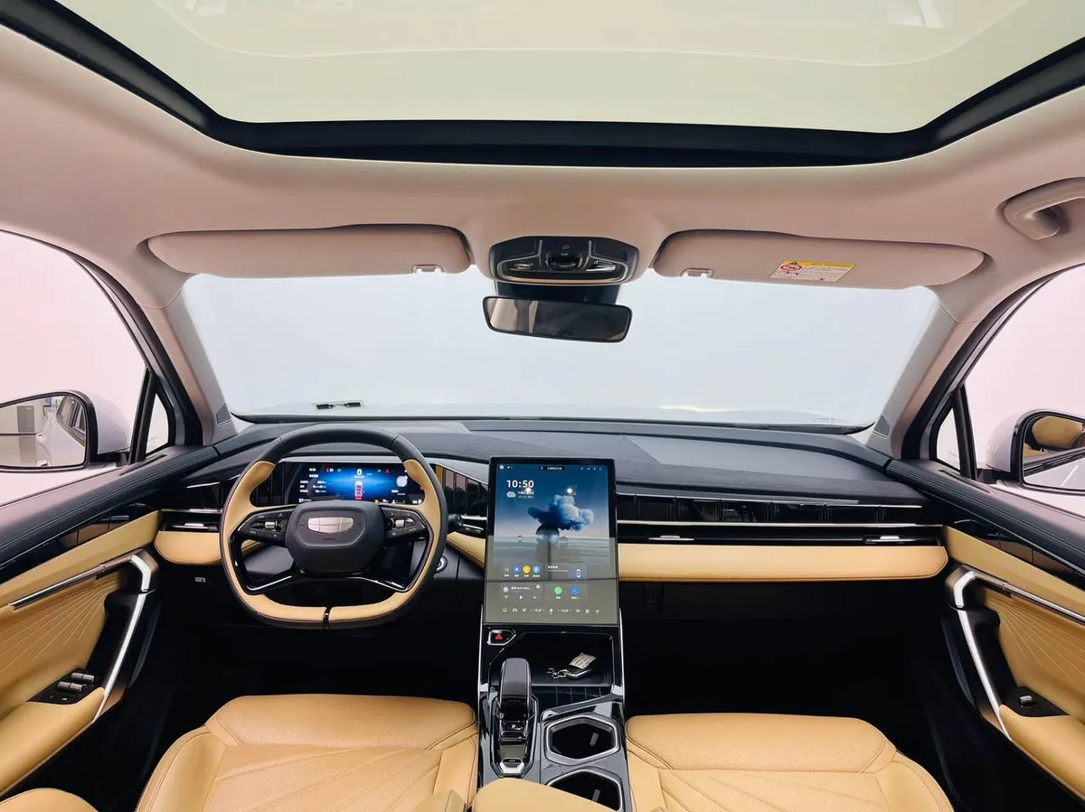 GEELY BOYUE L PREMIUM 2023