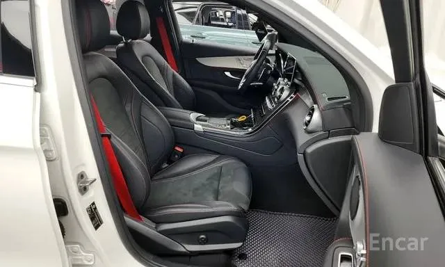 MERCEDES-BENZ GLC43 4MATIC COUPE 2023