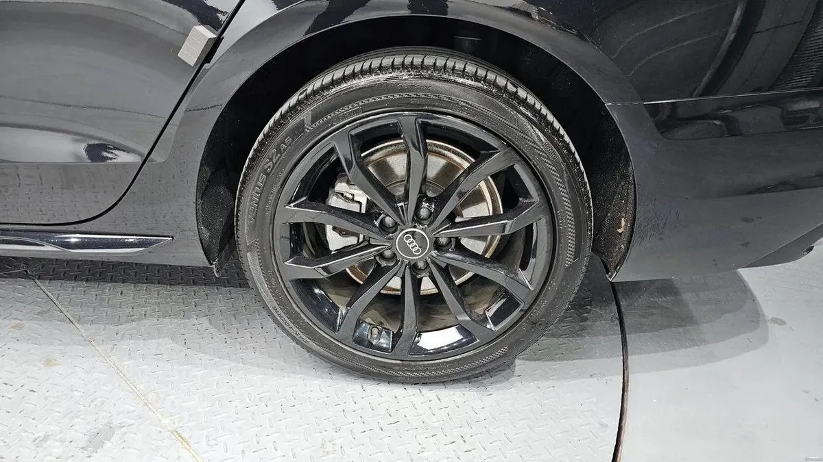 AUDI A4 40TFSI 2023