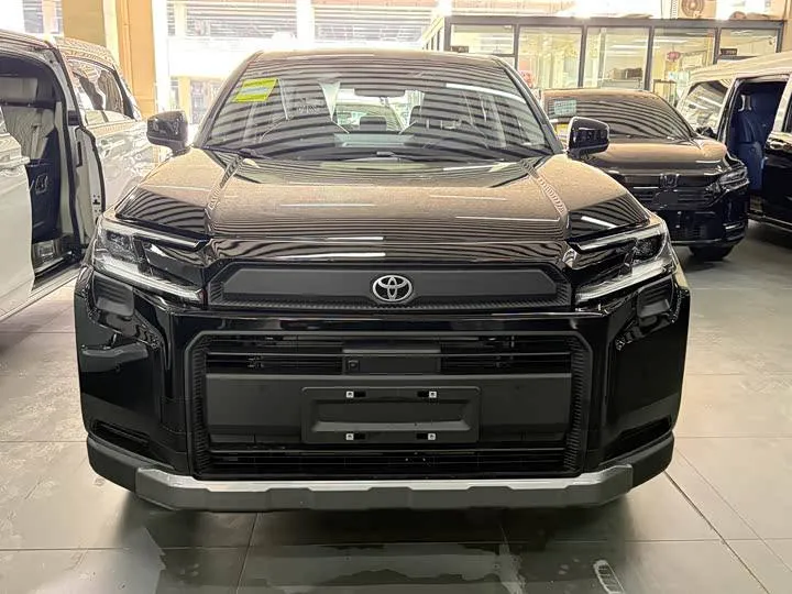 TOYOTA RAV4 LUXURY 2026