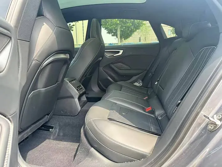 AUDI A5L SPORTBACK 2025