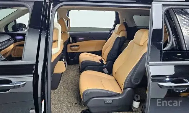 KIA CARNIVAL SIGNATURE 2023