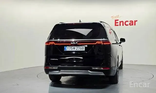 KIA CARNIVAL SIGNATURE 2023