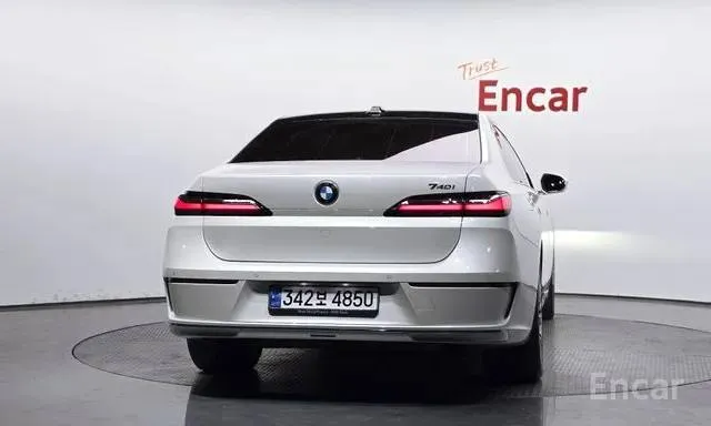 BMW 740I SDRIVE DESIGN PURE 2023