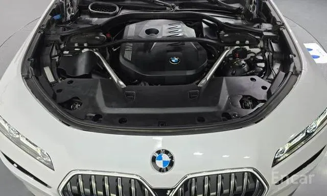 BMW 740I SDRIVE DESIGN PURE 2023