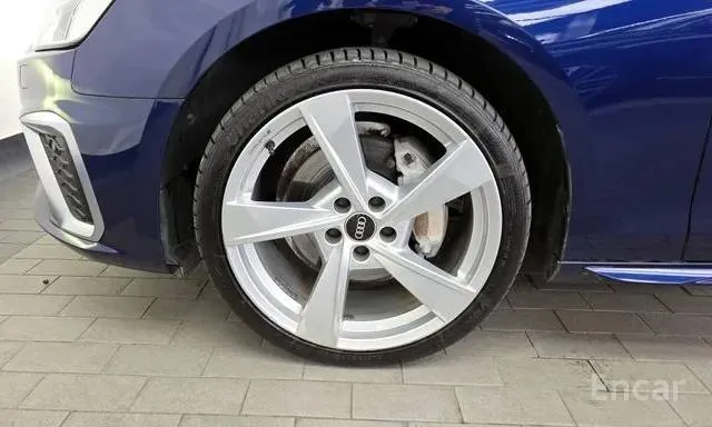 AUDI A4 PREMIUM 2022
