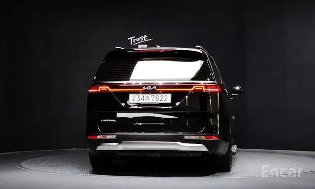 KIA CARNIVAL SIGNATURE 2022