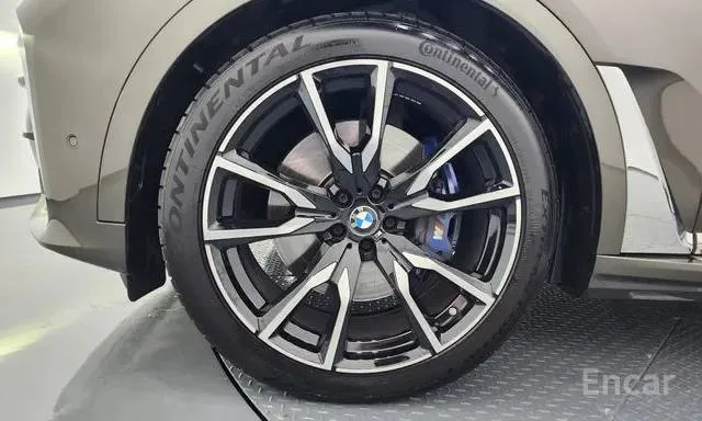 BMW X7 2022