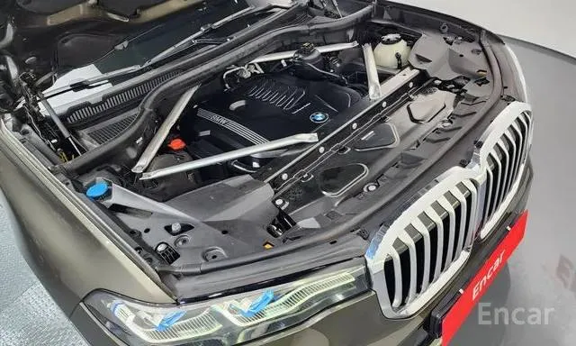 BMW X7 2022