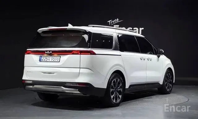 KIA CARNIVAL SIGNATURE 2022