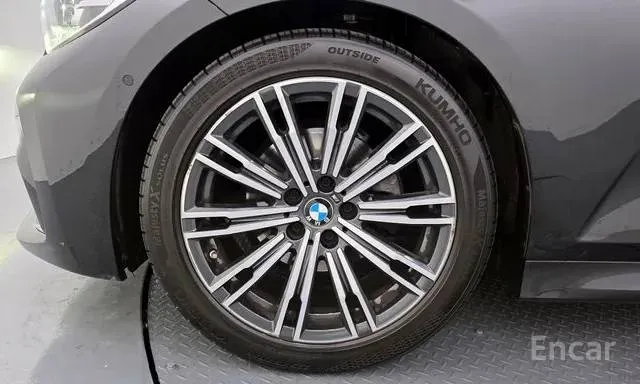 BMW 3 SERIES 2022