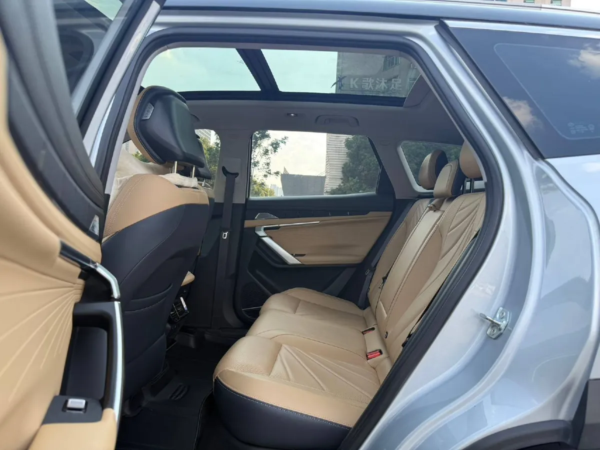 GEELY BOYUE L 2023