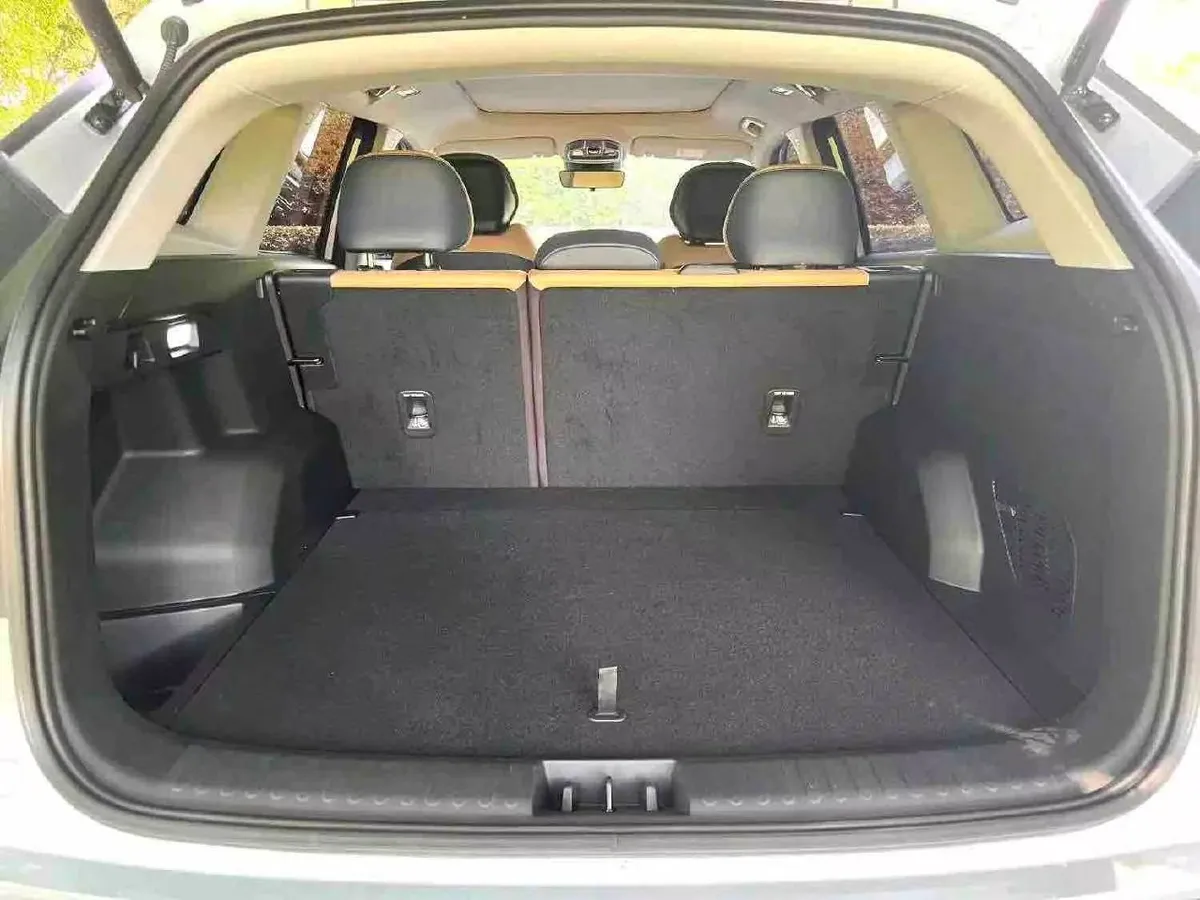 GEELY BOYUE L 2022