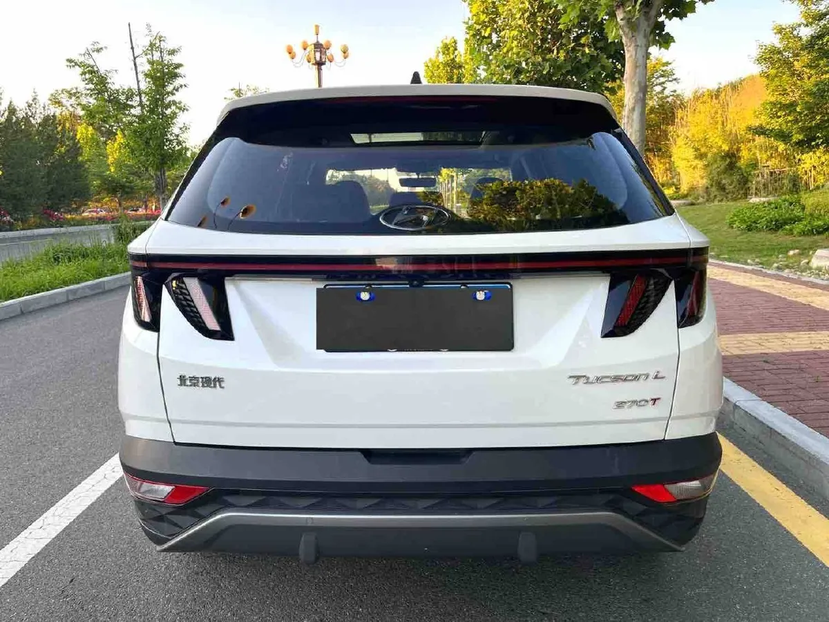 HYUNDAI TUCSON 2023